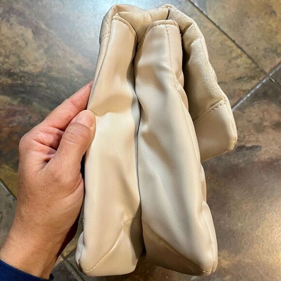 H&M Quilted Shoulder Flap Bag White Silver - Picture 6 of 16